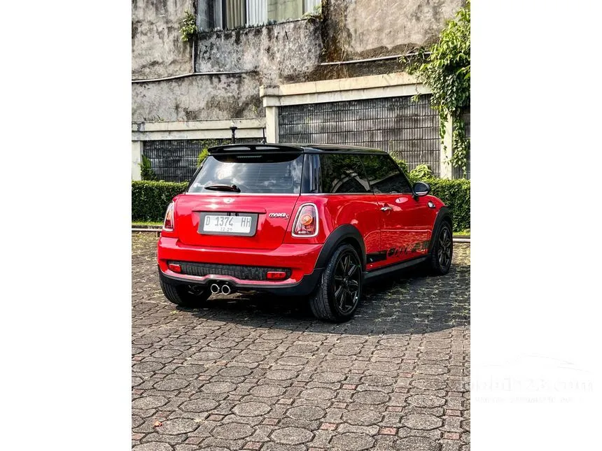 2010 MINI Cooper S Hatchback