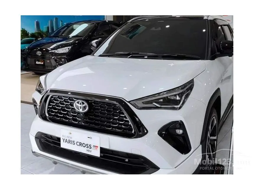 Jual Mobil Toyota Yaris Cross 2023 S GR Parts Aero Package 1.5 di DKI Jakarta Automatic Wagon Putih Rp 414.000.000