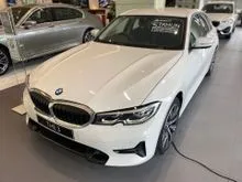 2022 BMW 320i 2.0 Sport Sedan Ready Stock