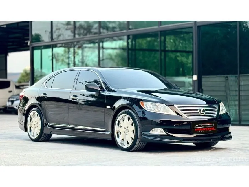 2007 Lexus LS460L Sedan