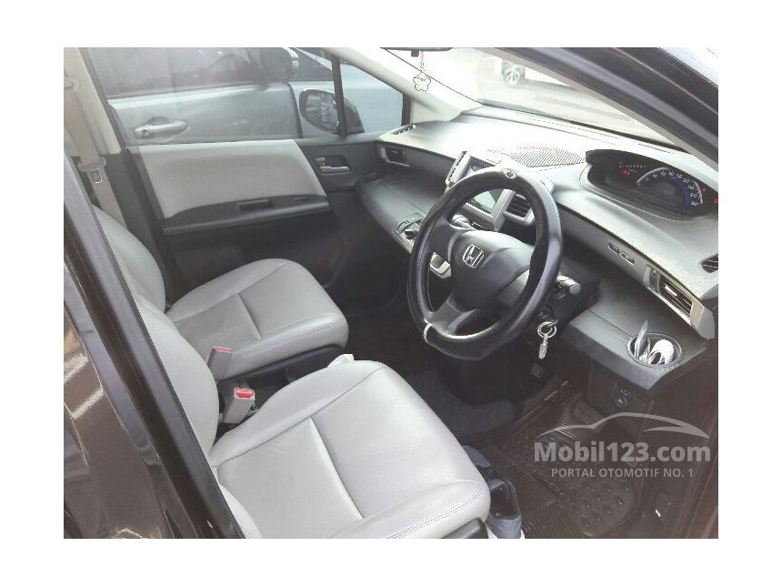 Jual Mobil  Honda  Freed  2012 S 1 5 di Jawa Barat Automatic 