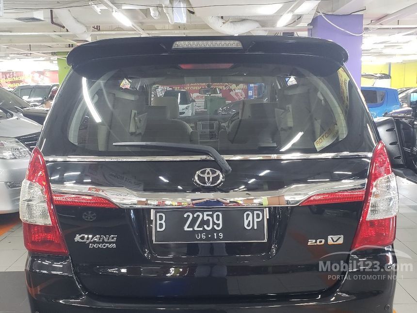 Jual Mobil  Toyota  Kijang  Innova  2014 V  Luxury  2 0 di DKI 
