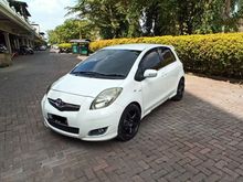 Yaris E Matic Putih 2011 Super