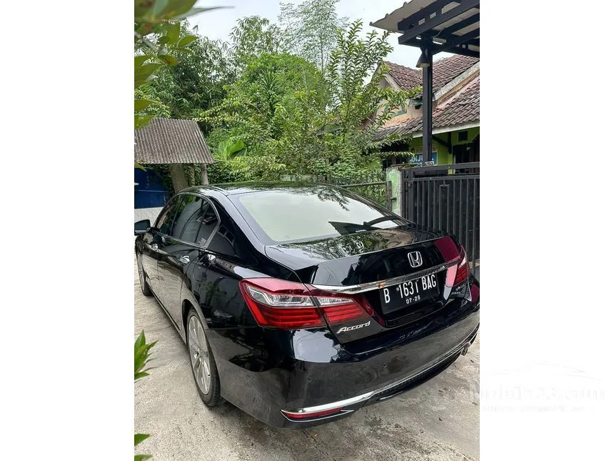 2016 Honda Accord VTi-L Sedan