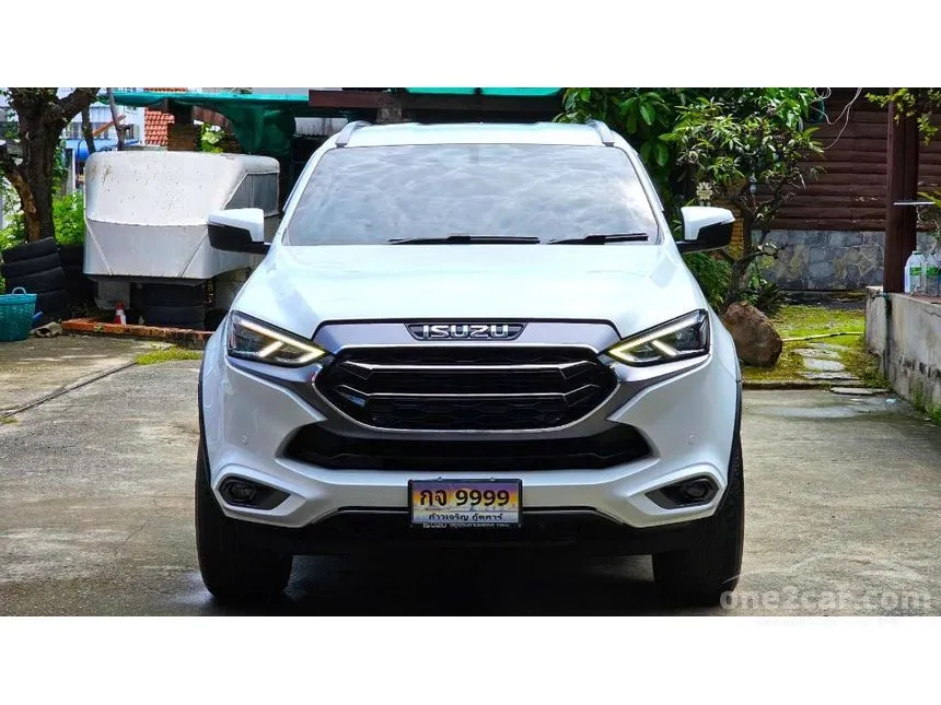 2024 Isuzu MU-X Elegant SUV