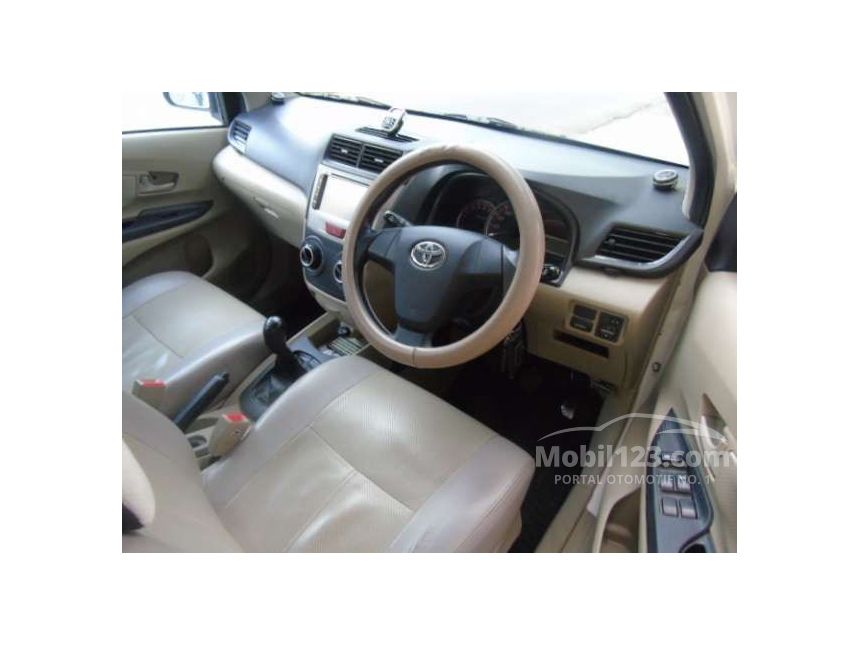 2012 Toyota Avanza G Luxury MPV