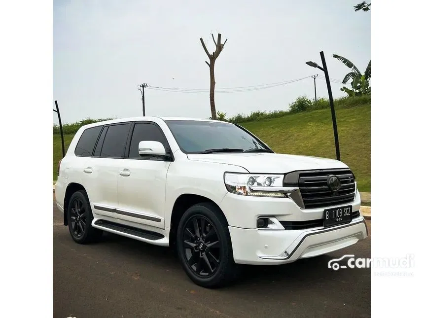 2014 Toyota Land Cruiser Full Spec E VX SUV