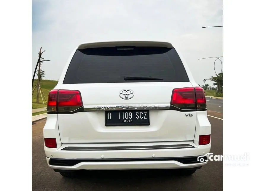 2014 Toyota Land Cruiser Full Spec E VX SUV