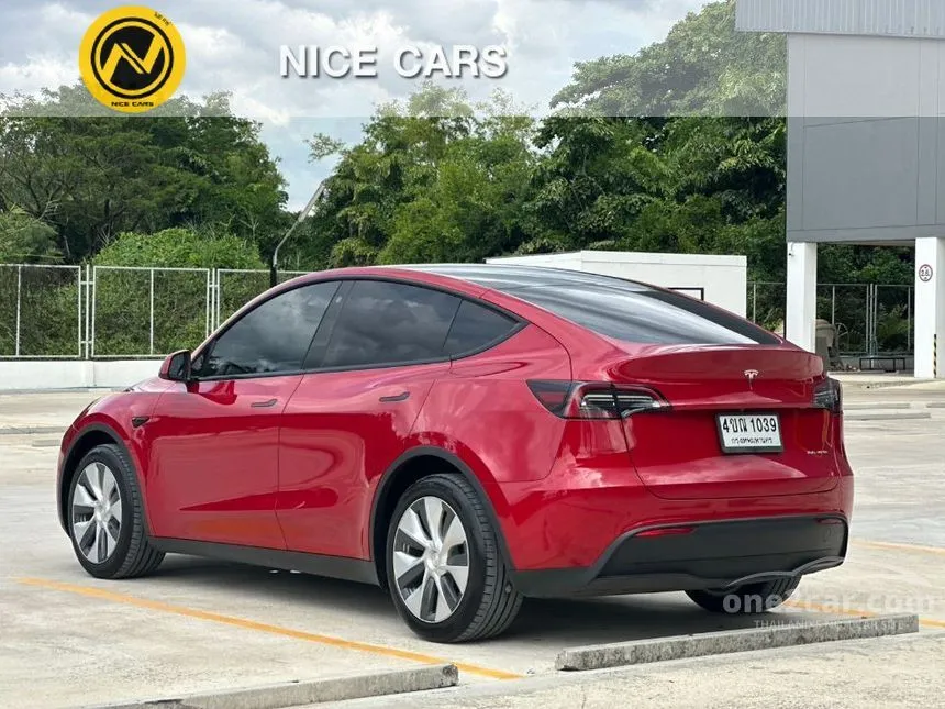 2024 TESLA Model Y Long Range SUV