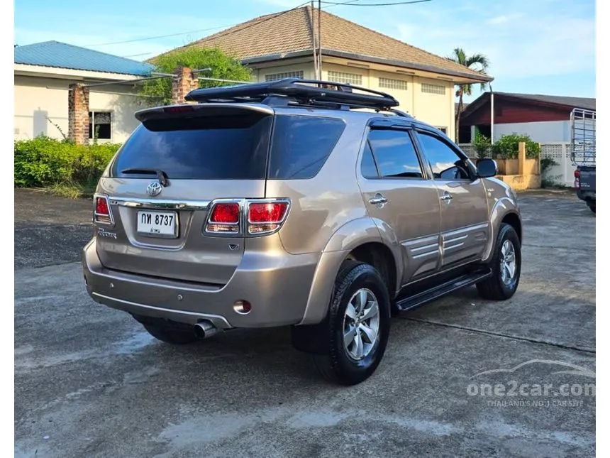 2005 Toyota FORTUNER V SUV