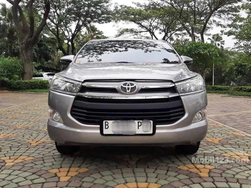 Jual Mobil Toyota Kijang Innova 2017 G 2.0 di Banten Automatic MPV Silver Rp 238.000.000