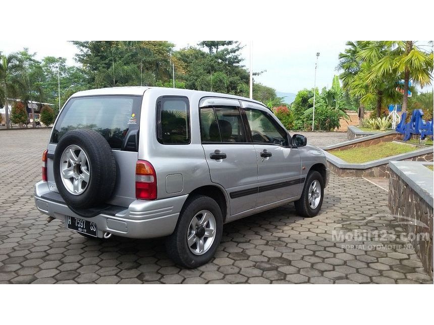 Jual Mobil  Suzuki  Escudo  2004 SQ 1 6 di Jawa  Tengah  Manual 