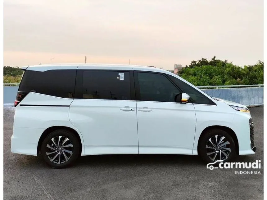 2024 Toyota Voxy Van Wagon