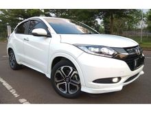 Honda HR-V 1.8 JBL MATiC 2015 putih tgn 01 TERAWAT