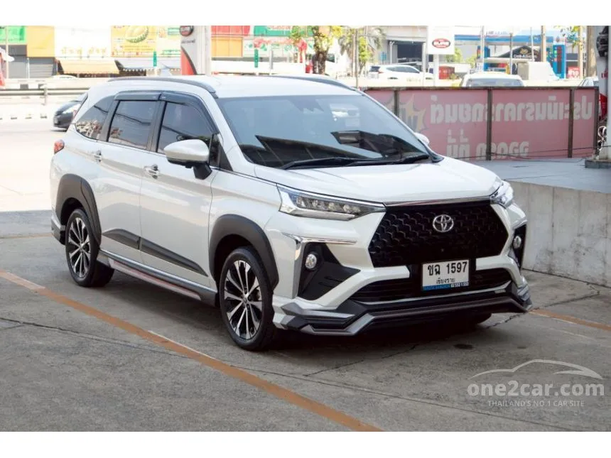2023 Toyota Veloz Premium Wagon