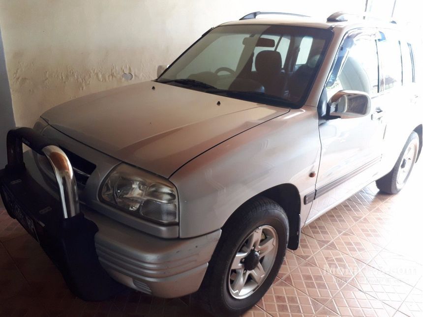 Jual Mobil  Suzuki  Escudo  2004  1 6 di Sulawesi Selatan 