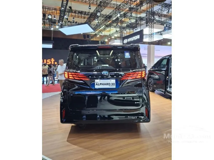 2026 Toyota Alphard XE HEV (Non Premium Color) MPV