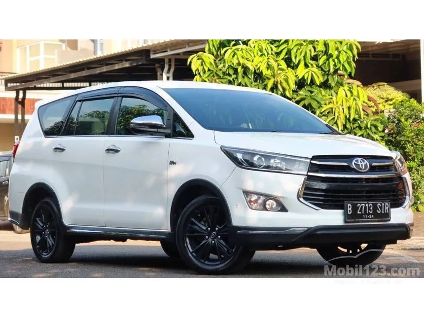 Jual Mobil Toyota Innova Venturer 2019 2.4 di DKI Jakarta Automatic Wagon Putih Rp 325.000.000