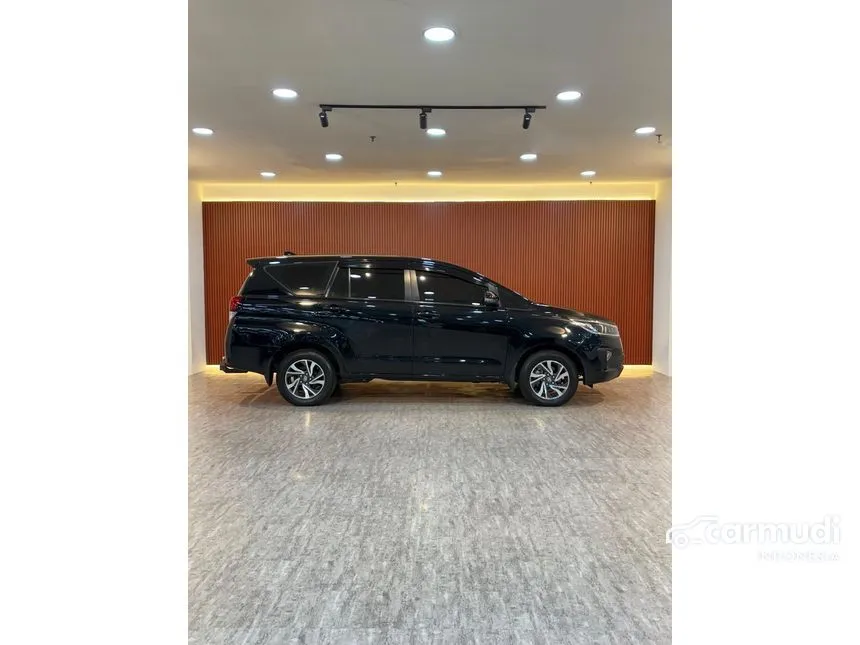 2022 Toyota Kijang Innova V MPV