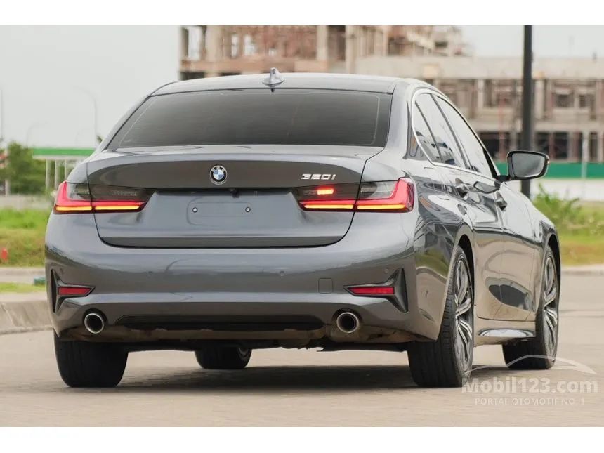 2022 BMW 320i Sport Sedan