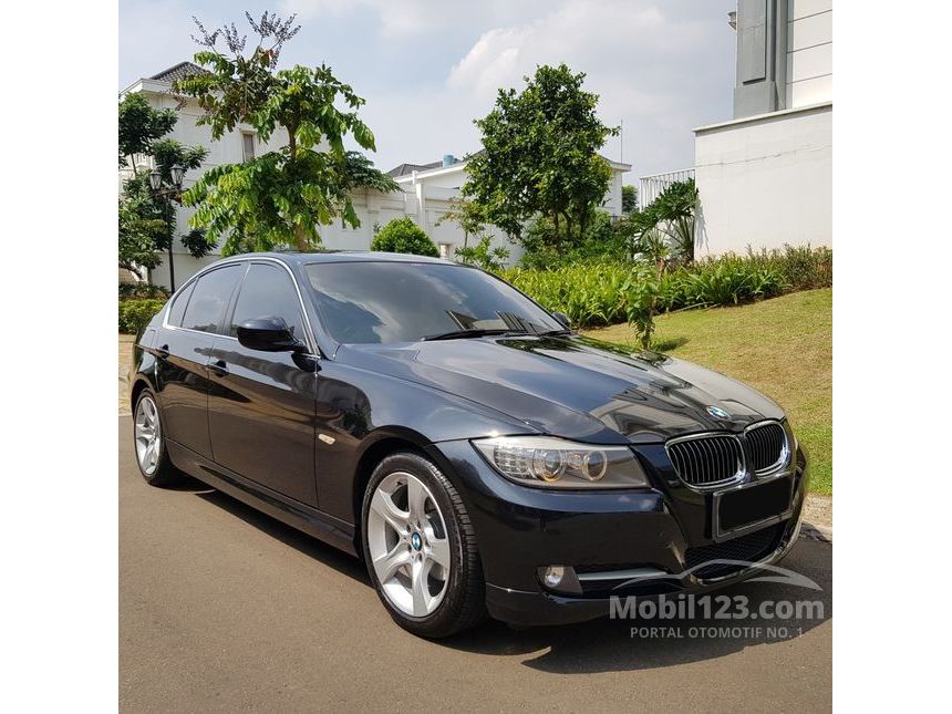 Jual Mobil  BMW  320i  2012 Executive Edition 2 0 di Banten 