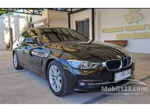 2016 BMW 320i 2.0 Sport Sedan