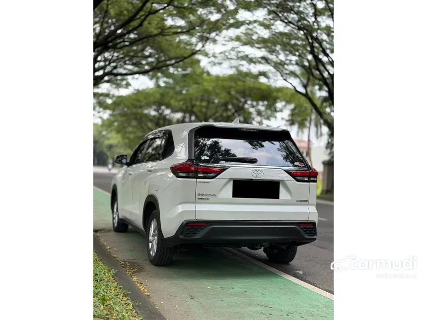 2023 Toyota Kijang Innova Zenix V HV (Premium Color) MPV