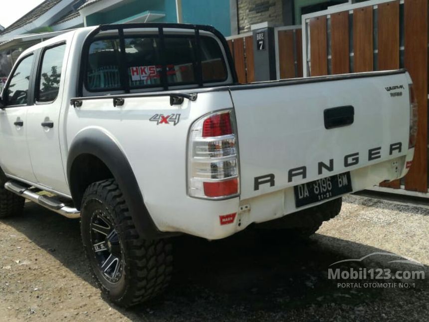 Ford Ranger Base 2011 Jual Mobil Ford Ranger 2011 Base 2.5 di Jawa Timur Manual Pick-up Putih ...