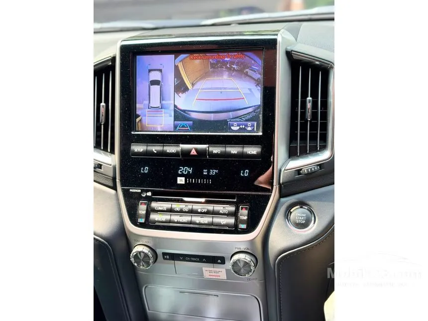 2020 Toyota Land Cruiser 200 VX-R SUV