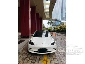 2021 Tesla Model 3 Long Range Sedan