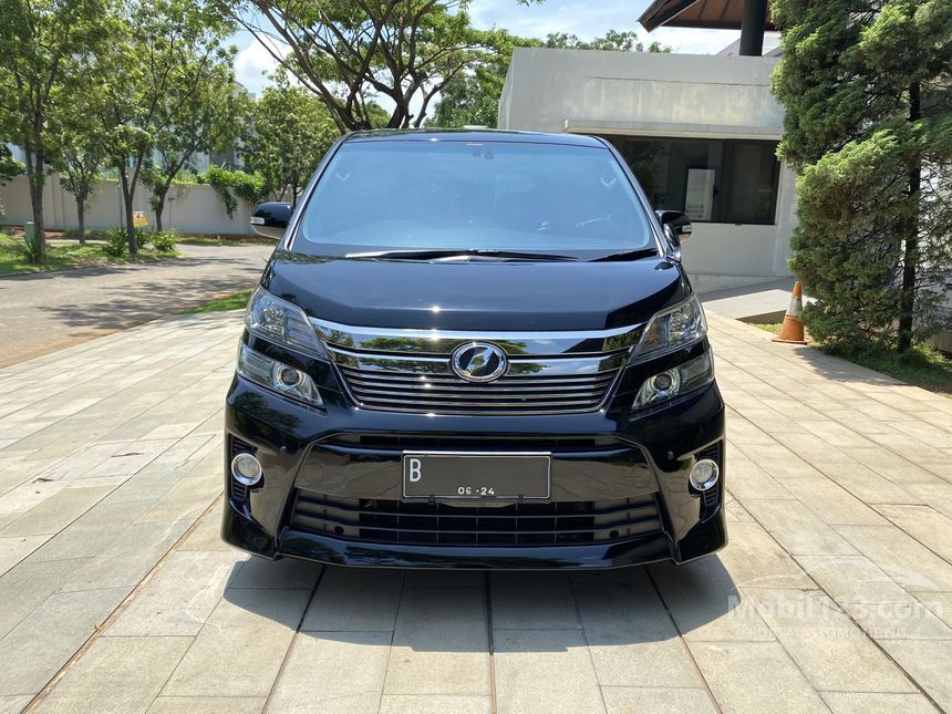 Toyota vellfire 2014