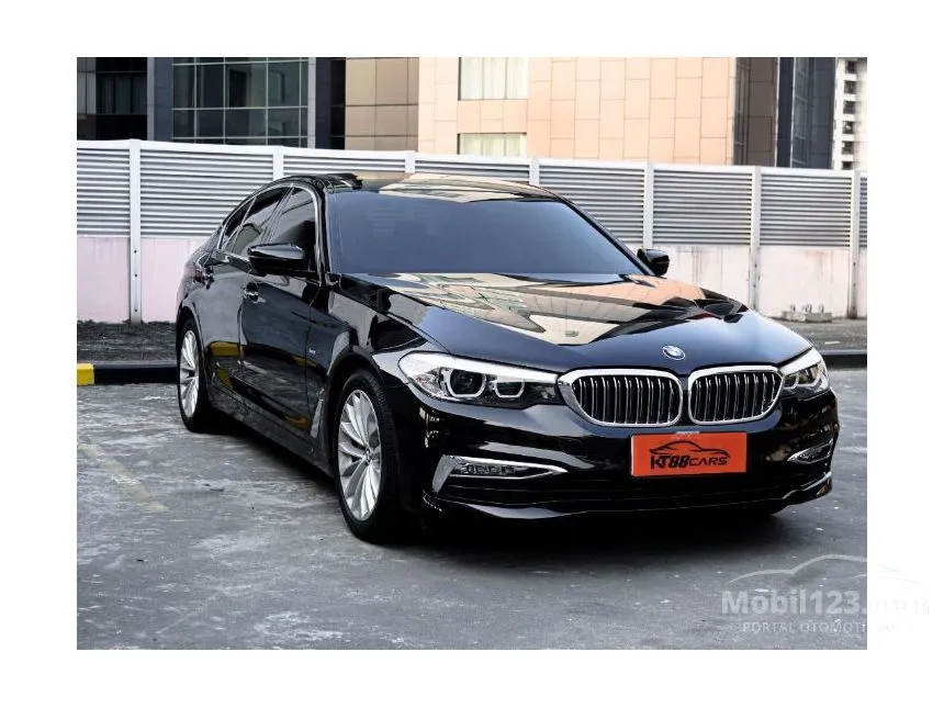 Jual Mobil BMW 530i 2017 Luxury 2.0 di DKI Jakarta Automatic Sedan Hitam Rp 655.000.000