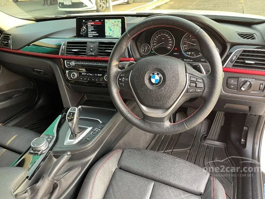 2016 BMW 320d Sport Sedan