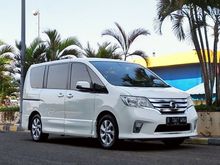 2013 Nissan Serena 2.0 Hws Panoramic AT Termurah