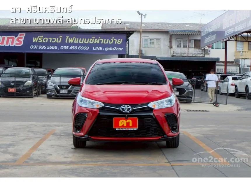 2022 Toyota YARIS Entry Hatchback