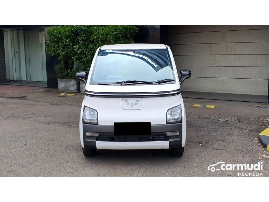 2024 Wuling Air EV Standard Range Hatchback