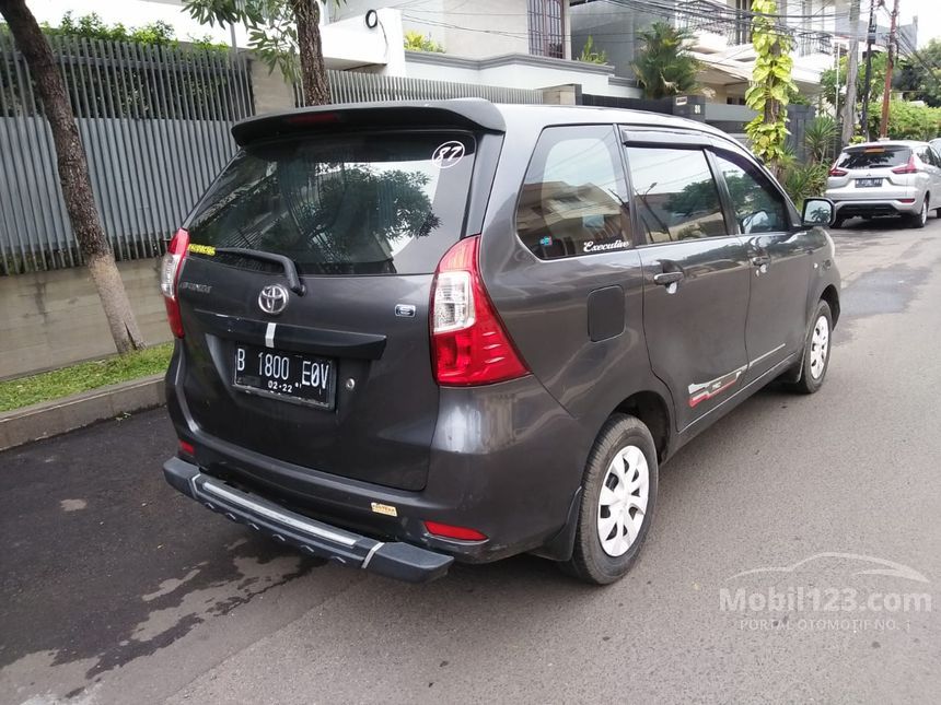 Avanza 2017 Abu-Abu: Lebih dari Sekadar Mobil Keluarga