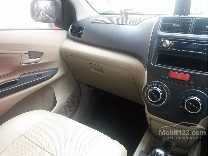2012 Daihatsu Xenia M SPORTY MPV