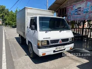 2010 Mitsubishi Colt L300 2.5 Box Pickup