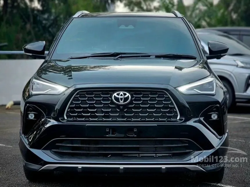 Jual Mobil Toyota Yaris Cross 2024 S GR Parts Aero Package HEV 1.5 di Jawa Barat Automatic Wagon Hitam Rp 339.000.000