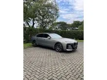 2023 BMW 735i 3.0 M Sport Sedan Register 2024