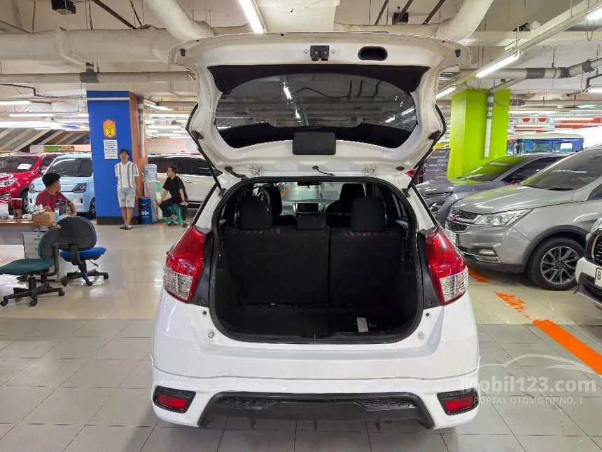 2014 Toyota Yaris S Hatchback