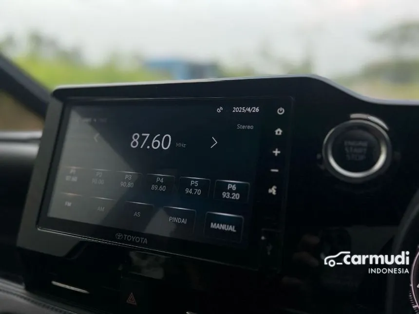 2022 Toyota Voxy (Premium Color) MPV