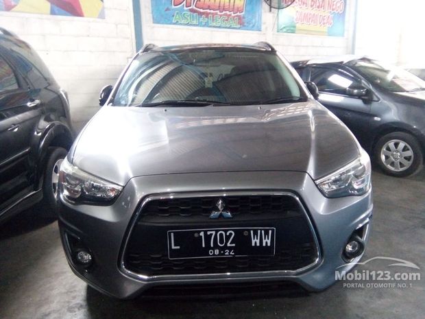 Mitsubishi Outlander Sport Mobil bekas dijual di Gresik 