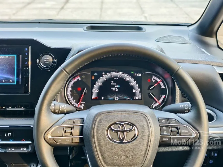 2025 Toyota Voxy (Non Premium Color) MPV