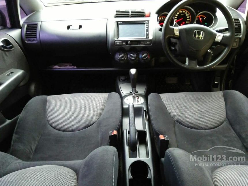2005 Honda Jazz i-DSI Hatchback