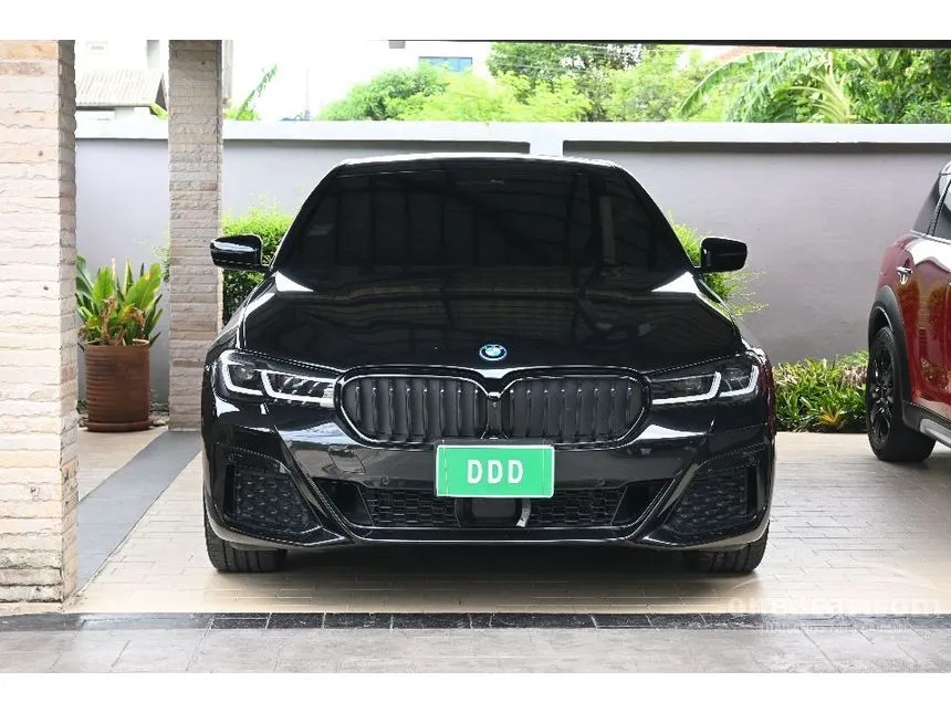 2022 BMW 530e M Sport Sedan