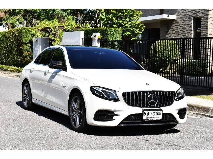 2019 Mercedes-Benz E350 e AMG Dynamic Sedan