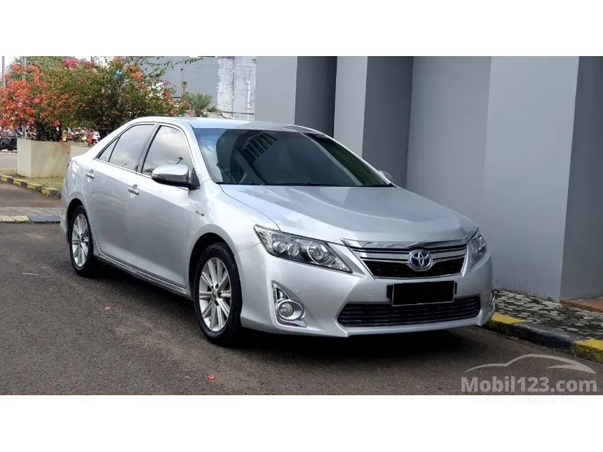 Toyota Camry Hybrid 2014 Hybrid 2.5 di DKI Jakarta Automatic Sedan Silver