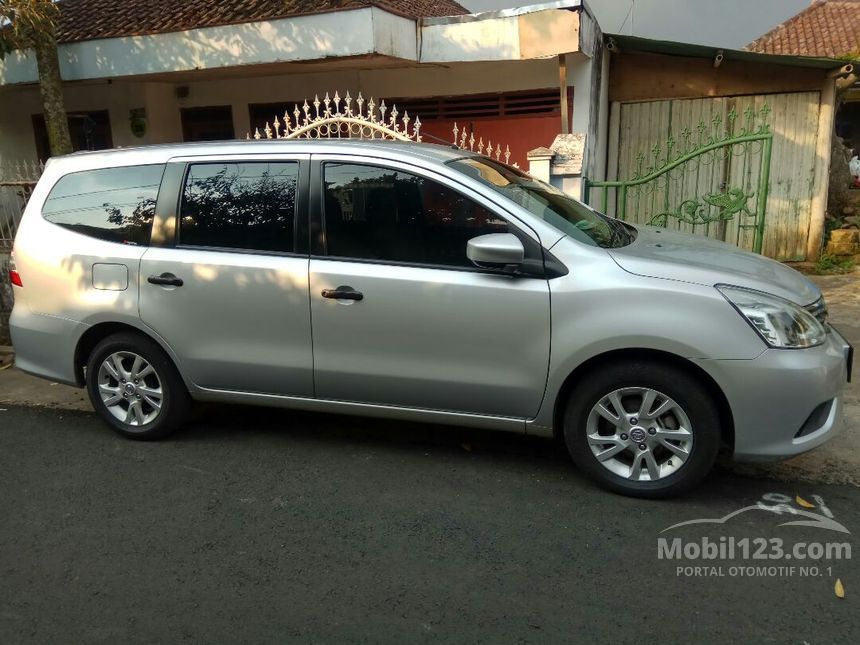 Jual Mobil  Nissan  Grand  Livina  2021 SV 1 5 di Jawa  Timur  